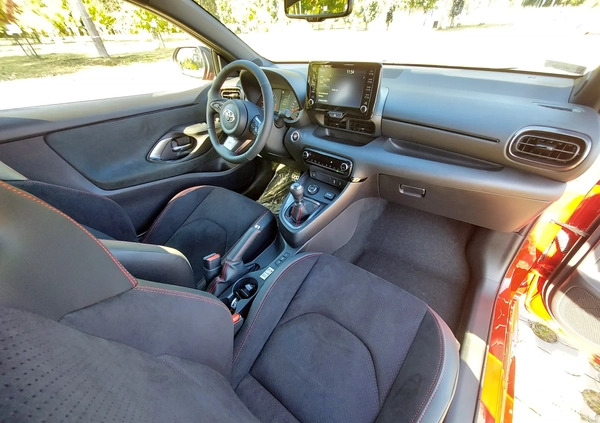 Toyota Yaris cena 181200 przebieg: 25, rok produkcji 2021 z Ciechanów małe 352